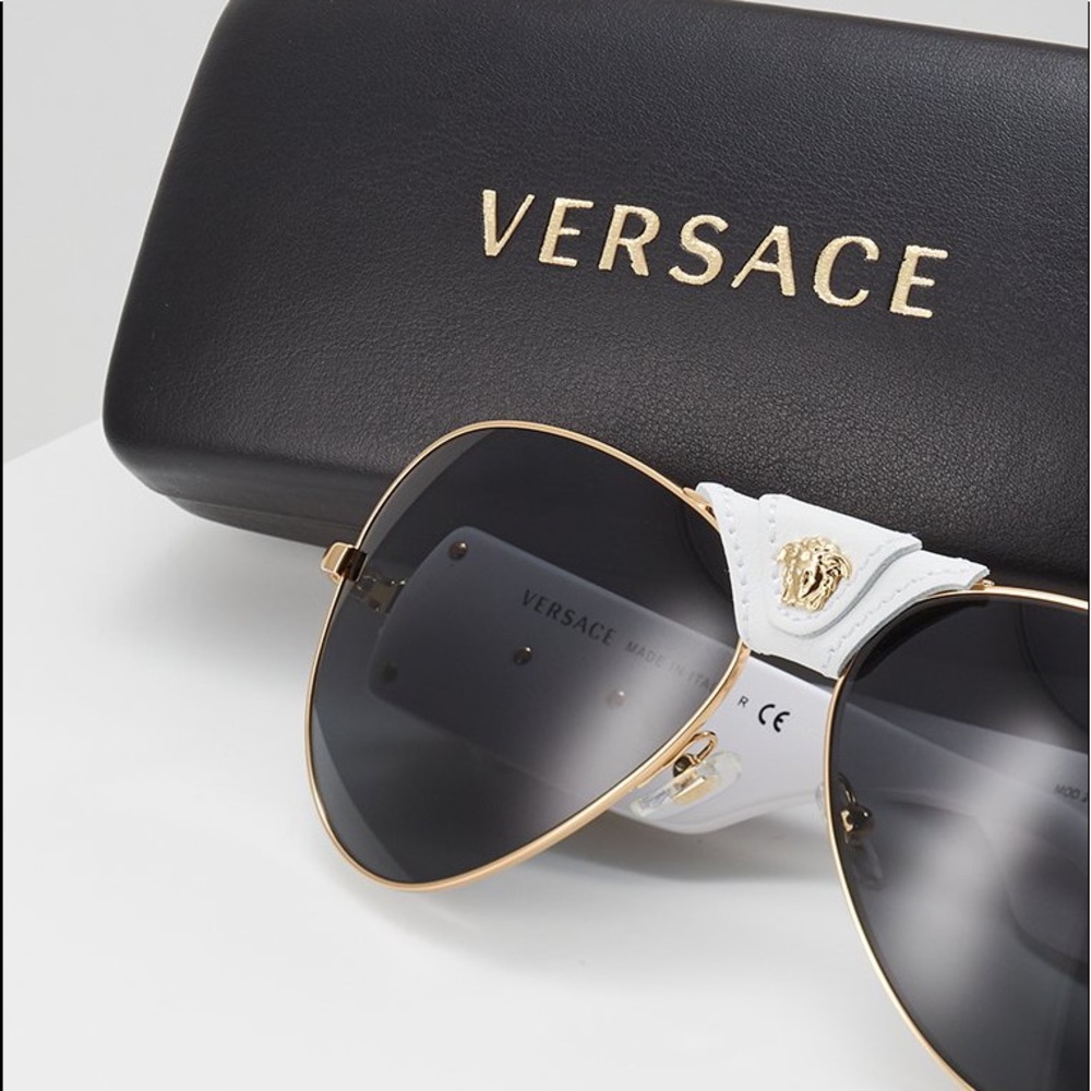 Unisex Authentic Versace Medusa Head Aviator Gold White and Gray Sunglasses NWT - Picture 15 of 15